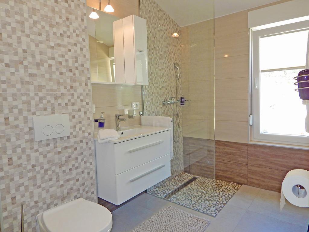 Lavander Apartments Omis Дуче Екстер'єр фото
