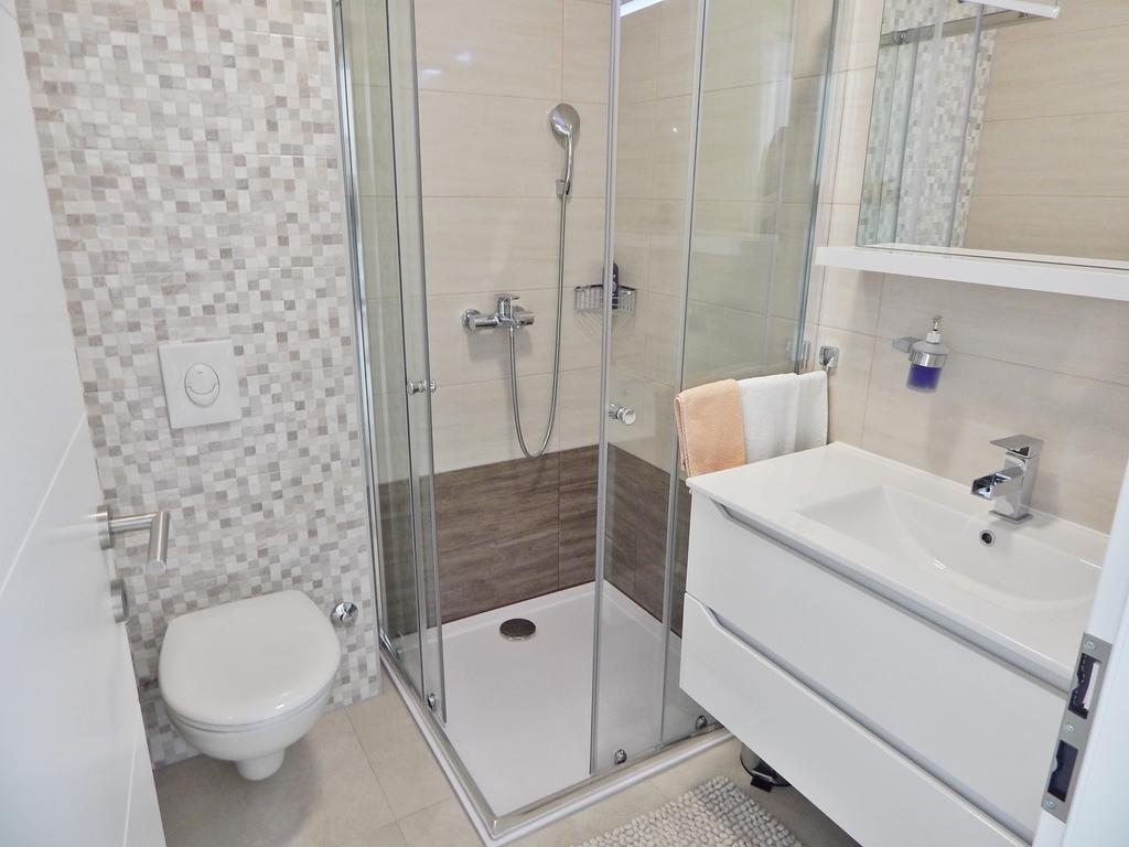 Lavander Apartments Omis Дуче Екстер'єр фото