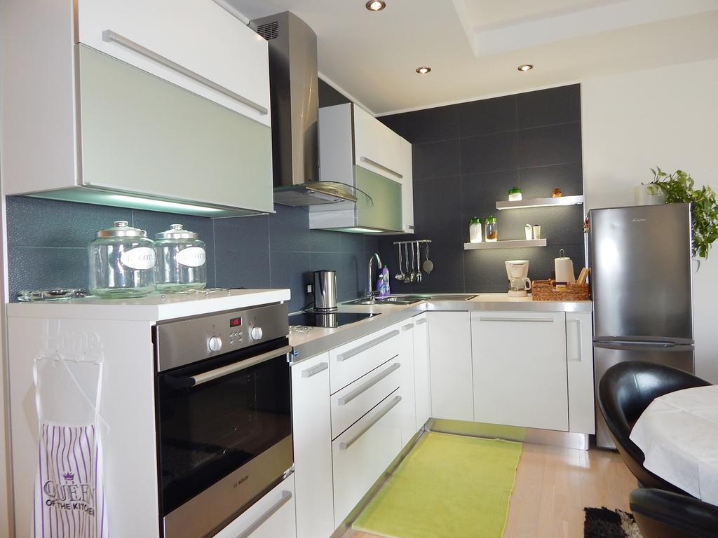 Lavander Apartments Omis Дуче Екстер'єр фото